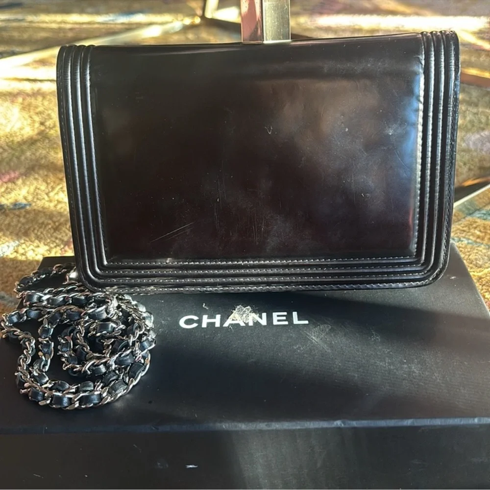 CHANEL Lambskin Crossbody WOC - Picture 7 of 12